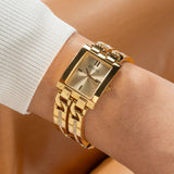 Reloj Guess Mod Id Dorado Analógico Mujer GW0668L2